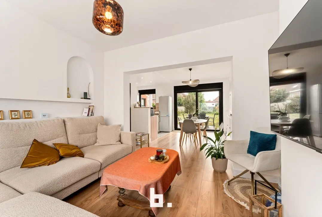 Gerenoveerde woning met grote tuin te Lauwe! - Lauwe - €299.000