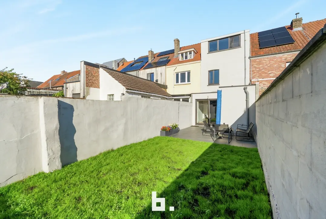 Instapklare woning met 3 slaapkamers en tuin op zeer gegeerde ligging - Sint-Andries