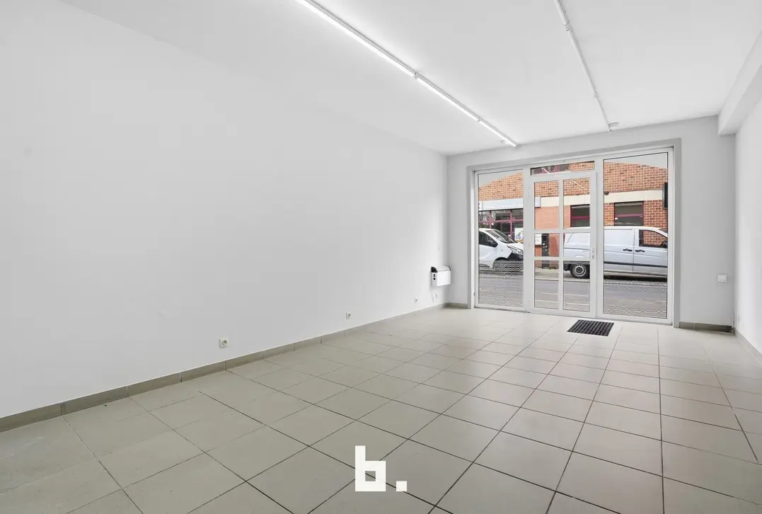 Handelspand te koop op topligging in Roeselare - Roeselare