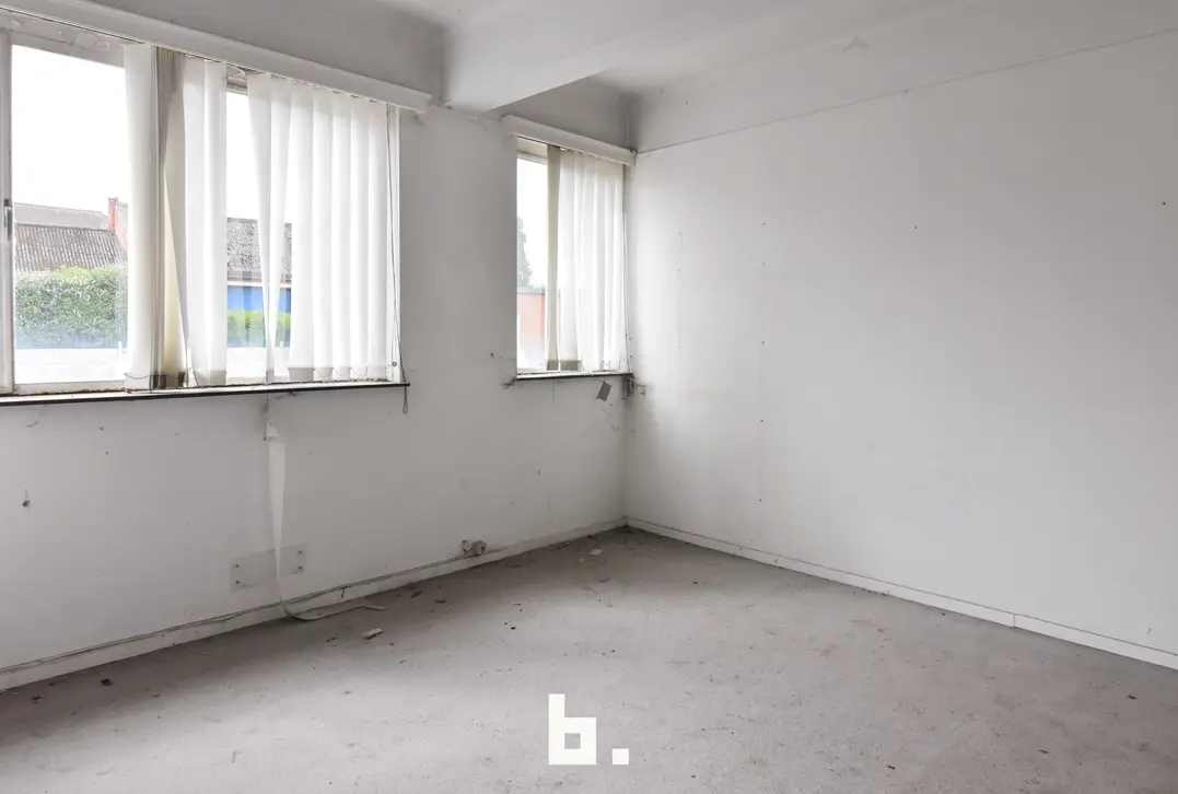Totaalrenovatie: gebouw met tal van mogelijkheden  - Aalst