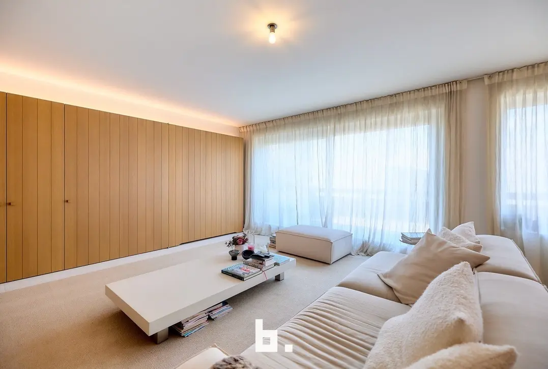Exclusief designappartement met panoramisch stadszicht - Roeselare