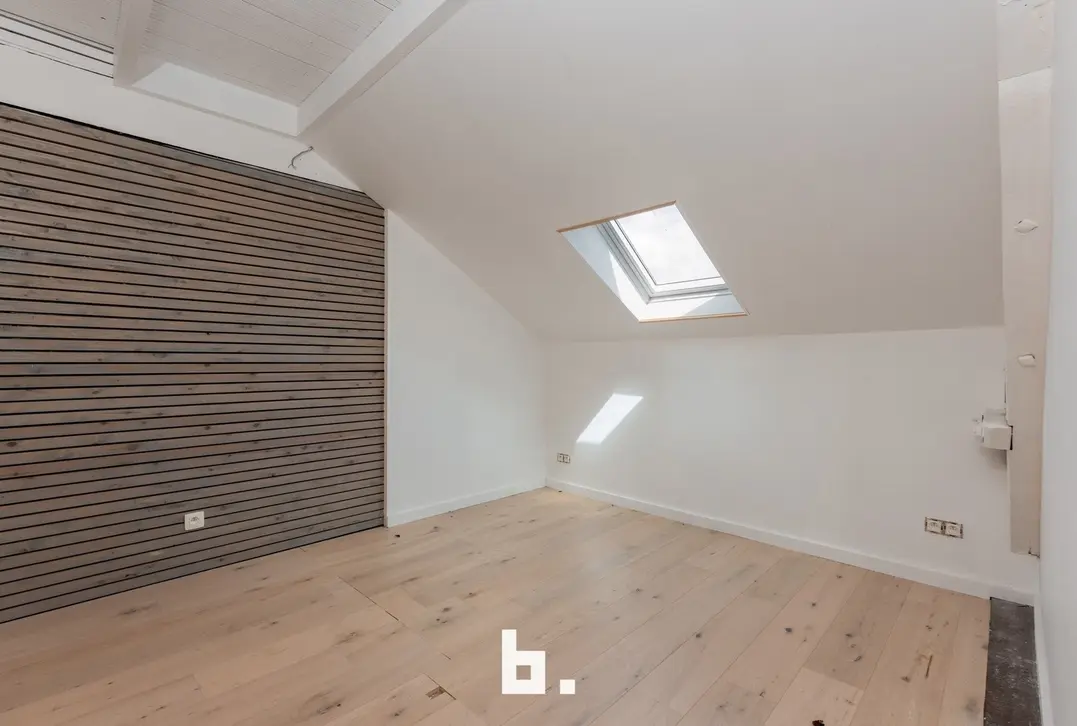 Exclusief neoclassicistisch herenhuis in hartje Roeselare - Roeselare