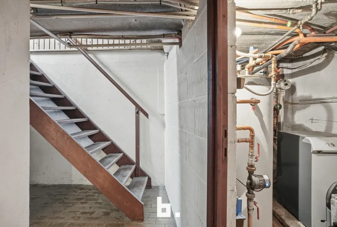 Villa met Loods in Sint-Eloois-Vijve - Waregem