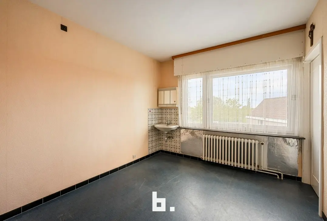 Verrassend ruime gezinswoning met 212 m² bewoonbare oppervlakte op toplocatie in Tielt - Tielt