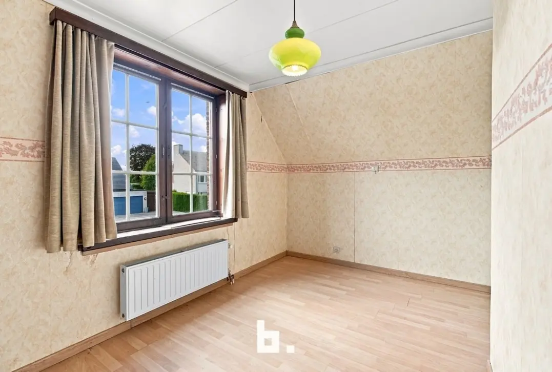 Ruime woning met 4 slaapkamers op prachtig perceel - Roeselare