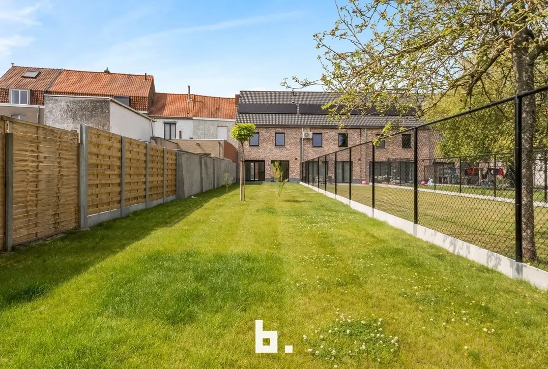 Ruime nieuwbouwwoning met zonnige tuin - Kortrijk
