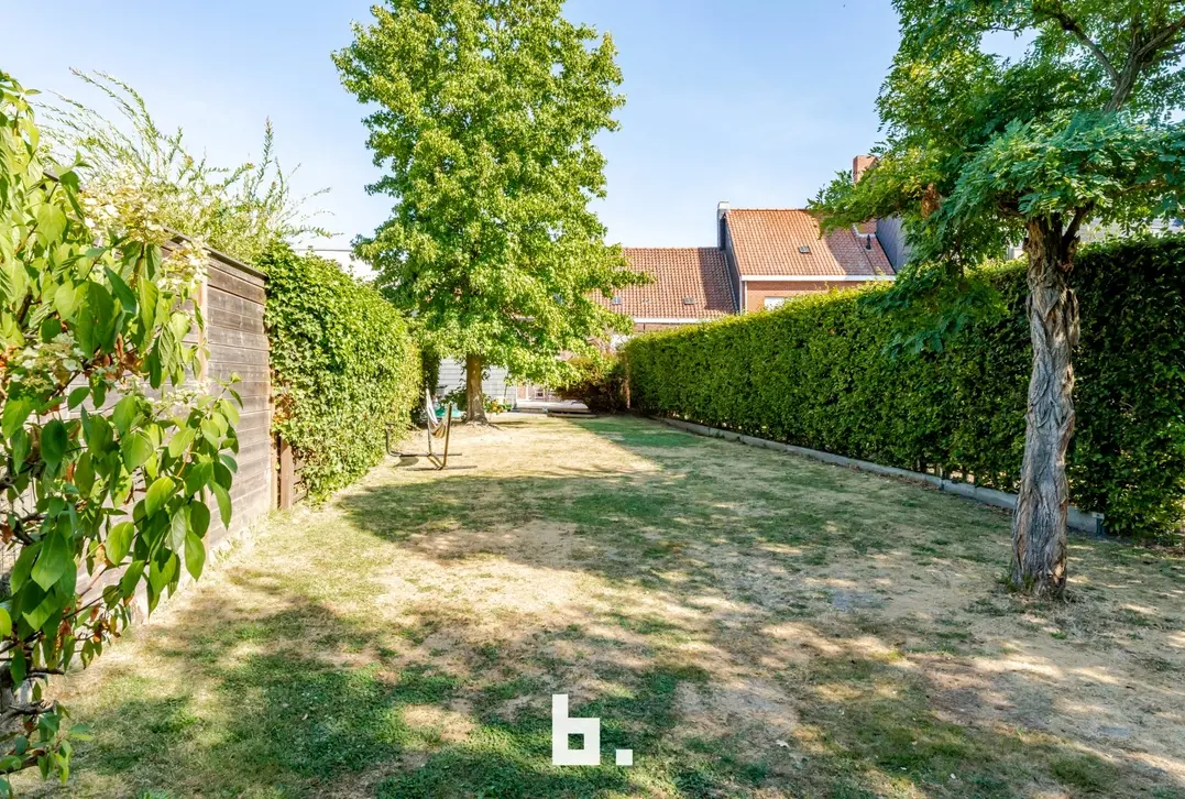 RIJWONING MET ZEER RUIME TUIN TE KOOP – HARELBEKE-STASEGEM - Harelbeke
