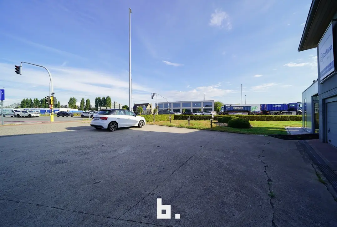 Handelspand te huur op toplocatie in Roeselare - Roeselare