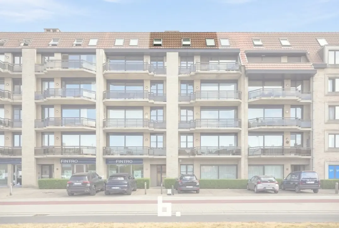 Lichtrijk verhuurd dakappartement in centrum Roeselare - Roeselare
