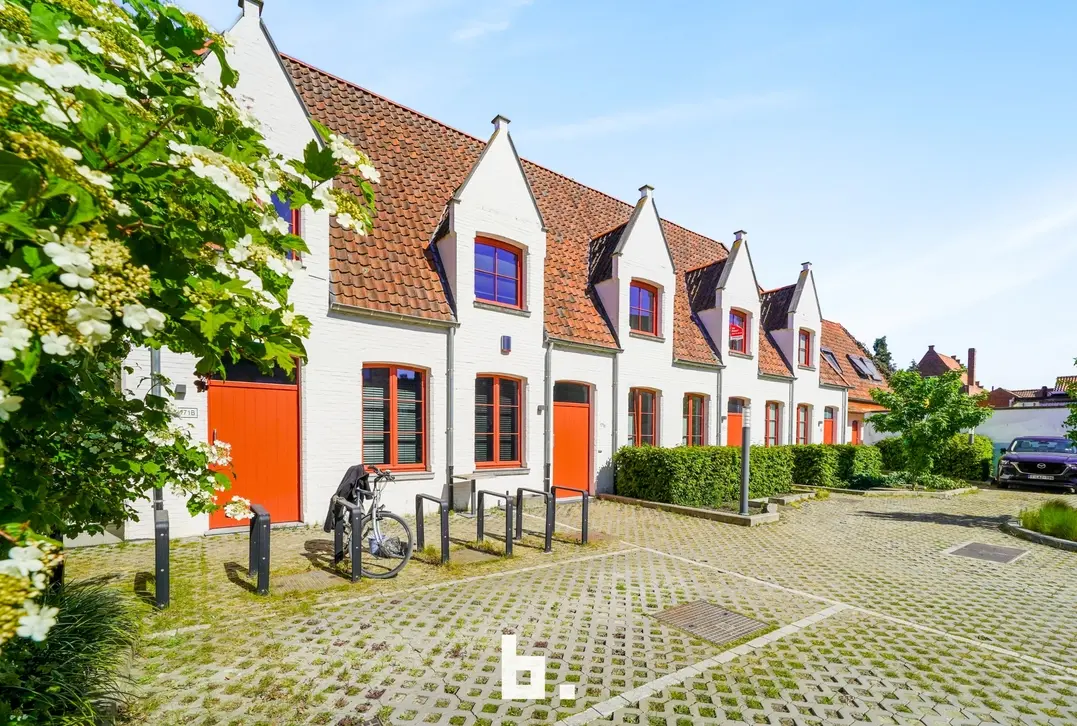 Tijdelijke gemeubelde verhuur - Moderne en ruime woning in hartje Brugge - Brugge