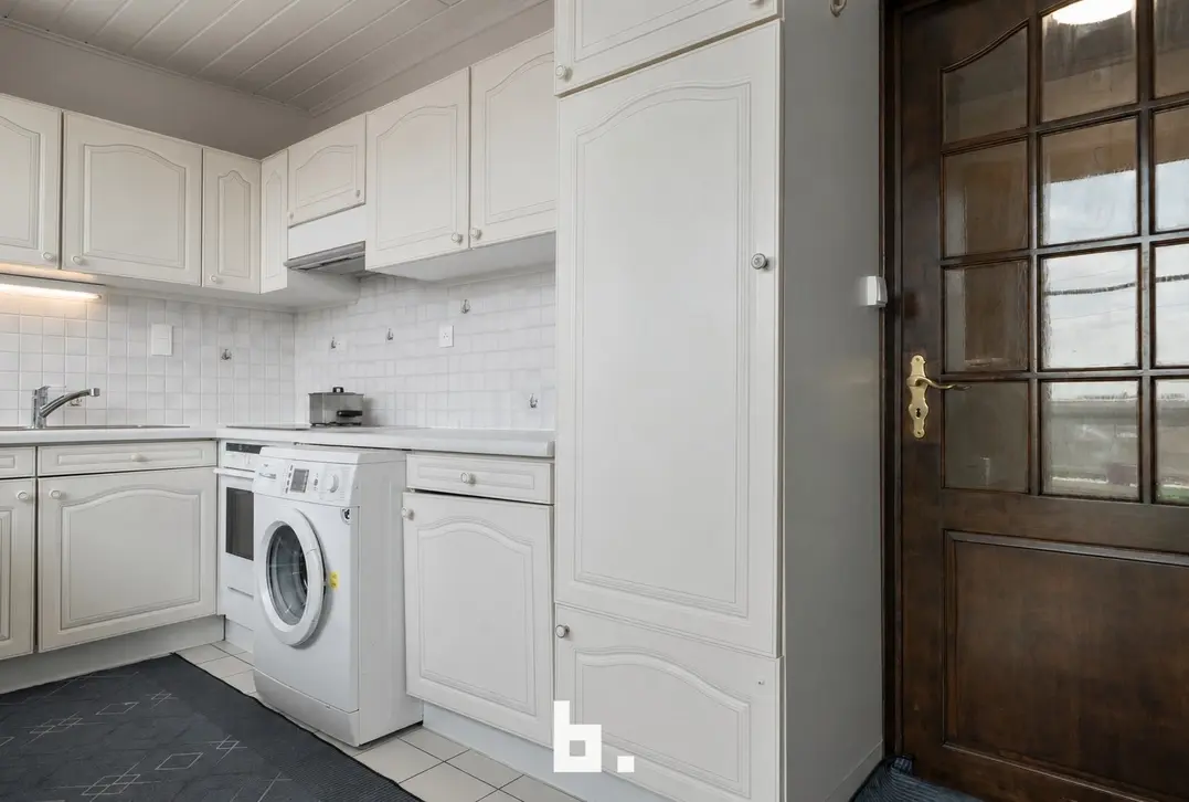 Appartement met 2 slaapkamers en autostaanplaats inbegrepen - Sint-Andries
