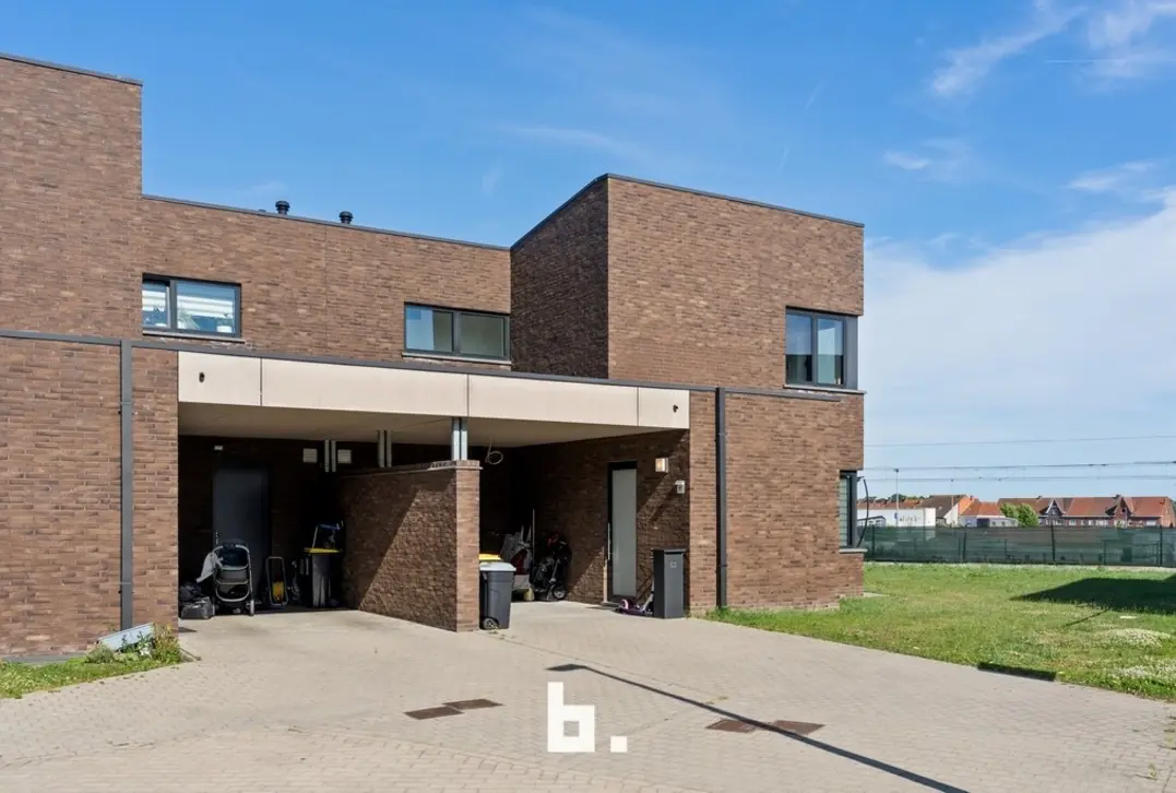Recente en energiezuinige halfopen bebouwing op een gunstige ligging in Tielt!  - Tielt