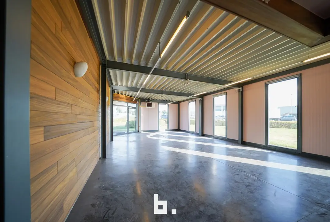Handelspand te huur op toplocatie in Roeselare - Roeselare