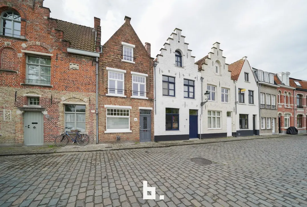 Stadswoning met zicht op de reien en inpandige garage  - Brugge