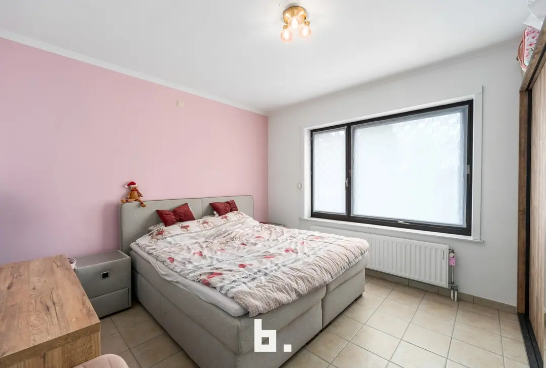 Instapklaar appartement in Kuurne met zonneterras en autostaanplaats - Kuurne