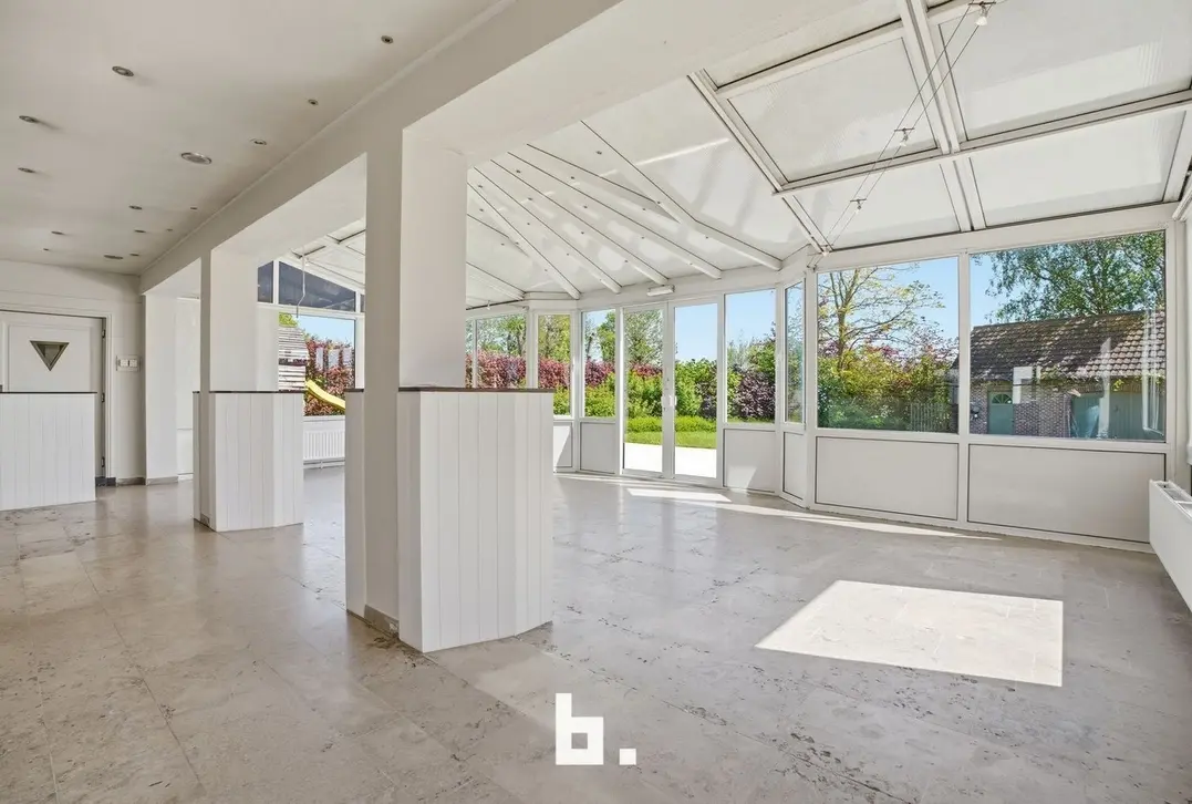 Handelspand met woonst op toplocatie - Moorslede