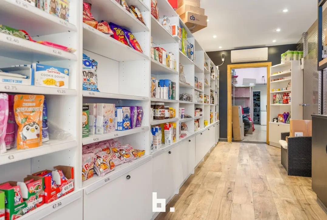 Handelshuis met mooie opbrengst - Brugge