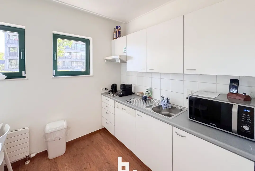 Praktijkruimte (20m²) te huur op toplocatie langs de Maalse Steenweg te Sint-Kruis  - Sint-Kruis