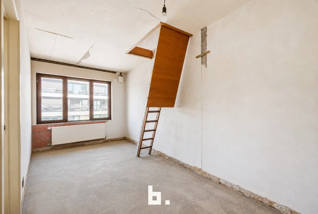 Ruime woning met potentieel op een gunstige ligging in Tielt - Tielt