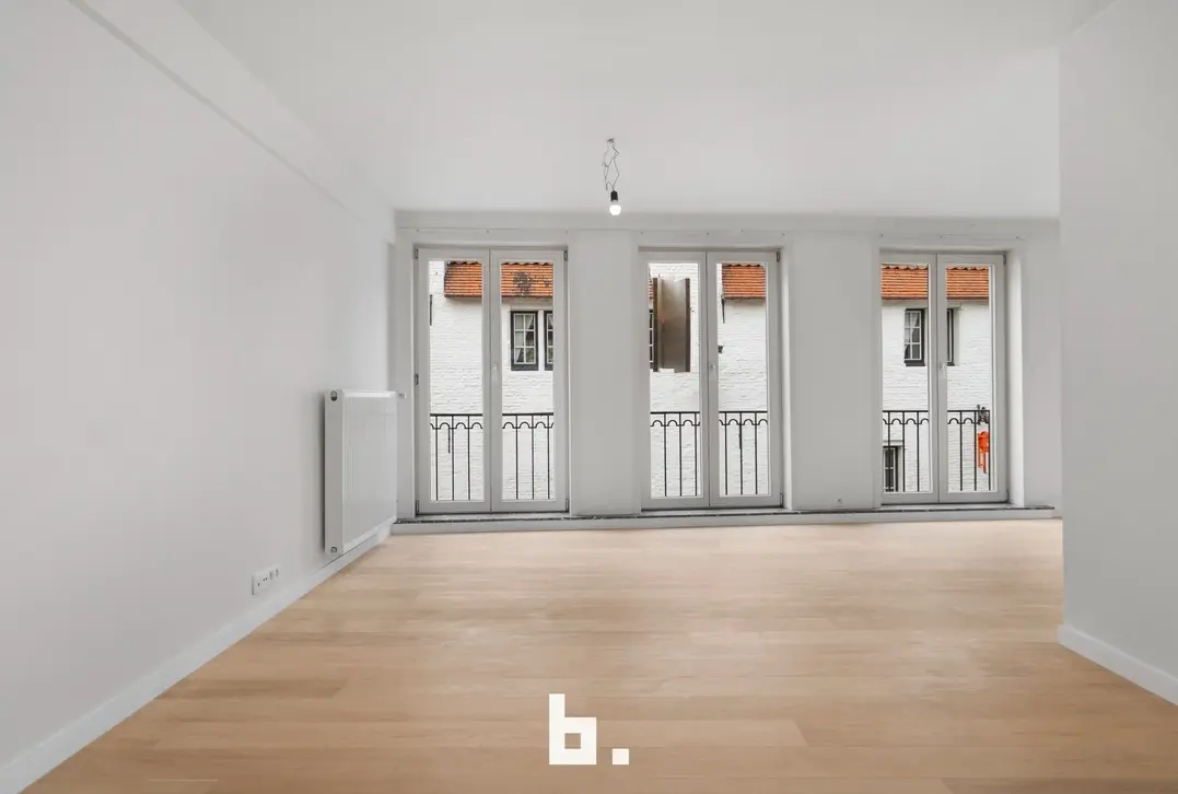 Instapklare woning met garage nabij de Coupure. - Brugge