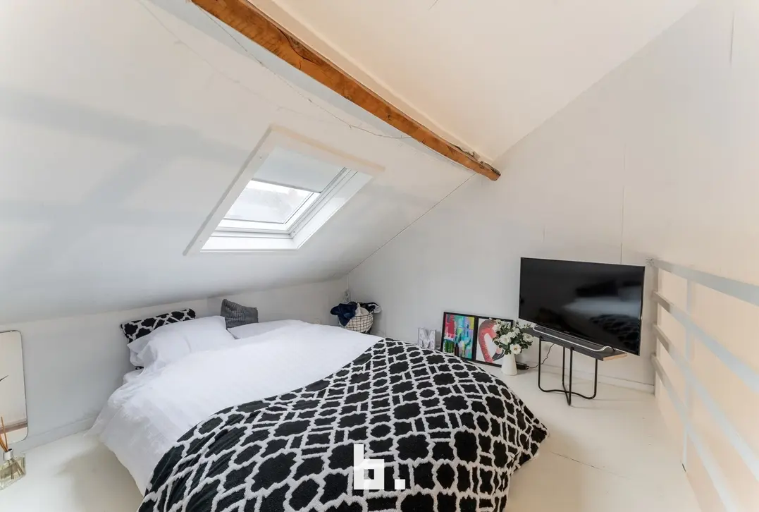 Unieke, polyvalente woning met handelsruimte, dubbele garage en atelier! - Kortrijk