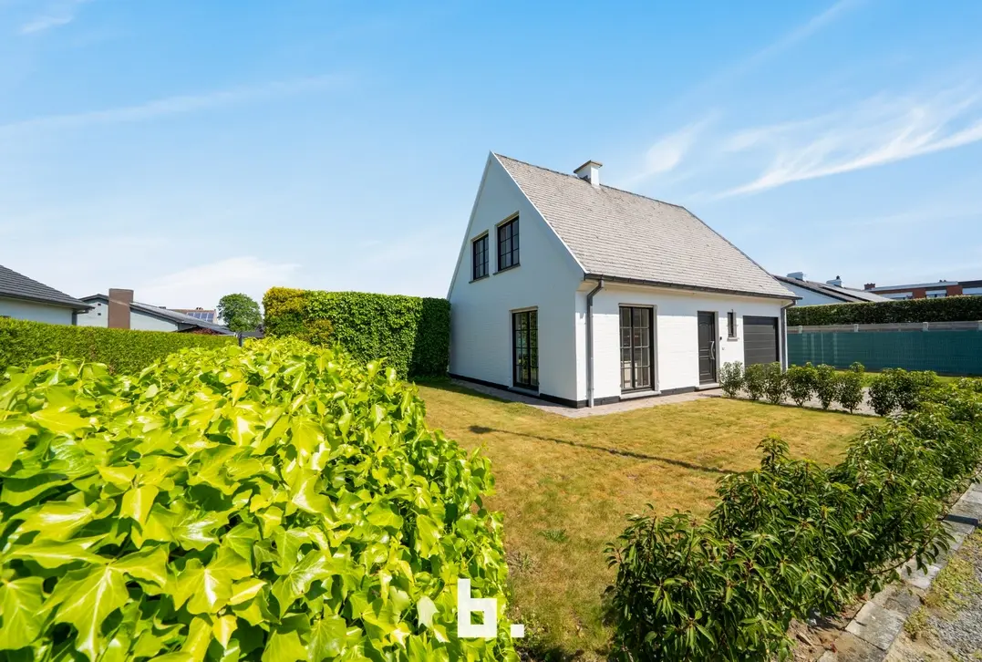 Instapklare alleenstaande woning op topligging - Oostkamp