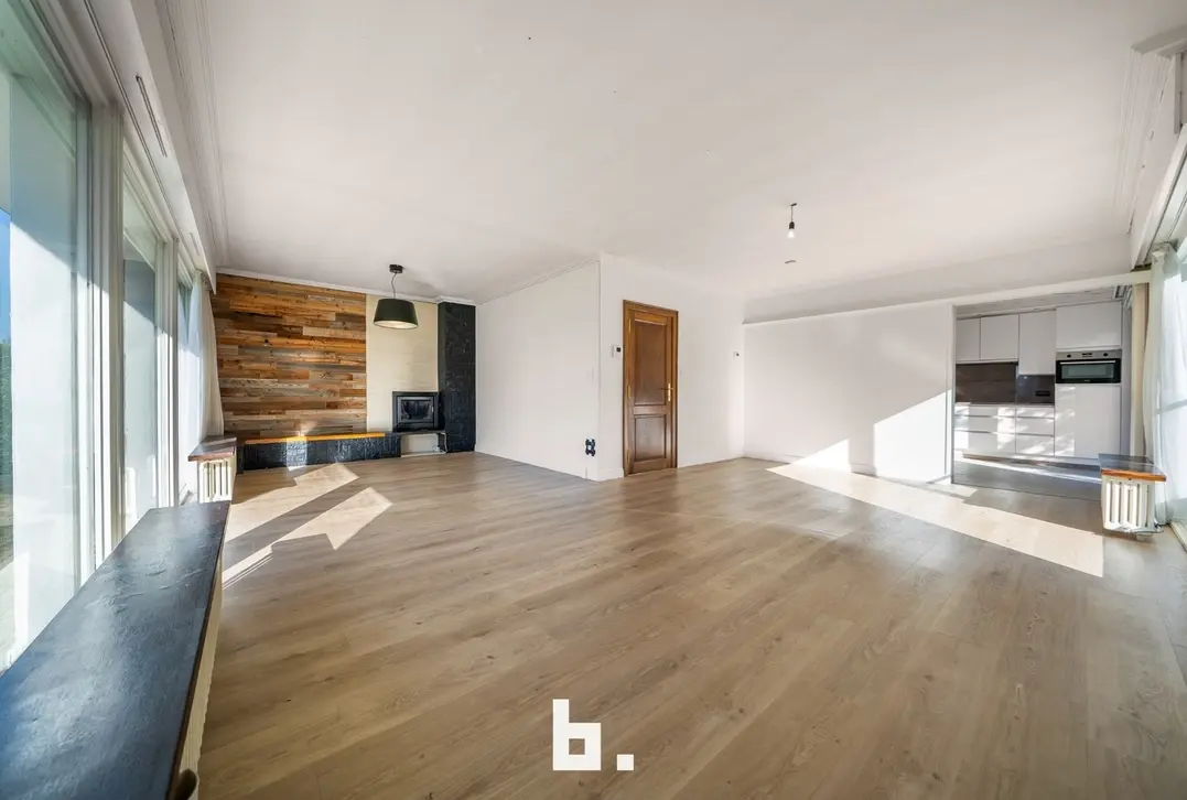 Open bebouwing met 3 slaapkamers en garage op uitstekende ligging - Sint-Andries