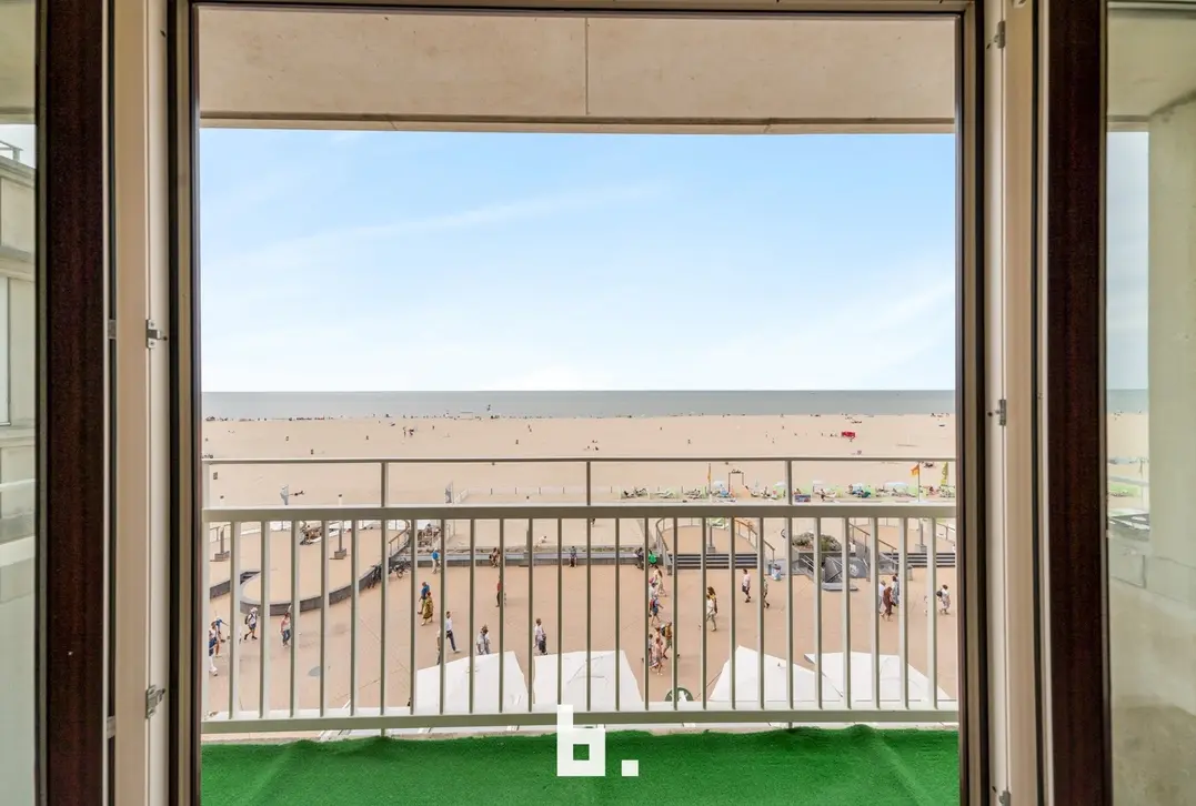 Exclusief zeezicht op de Albert I-Promenade – 125 m² met potentieel voor 3 slaapkamers te Oostende  - Oostende