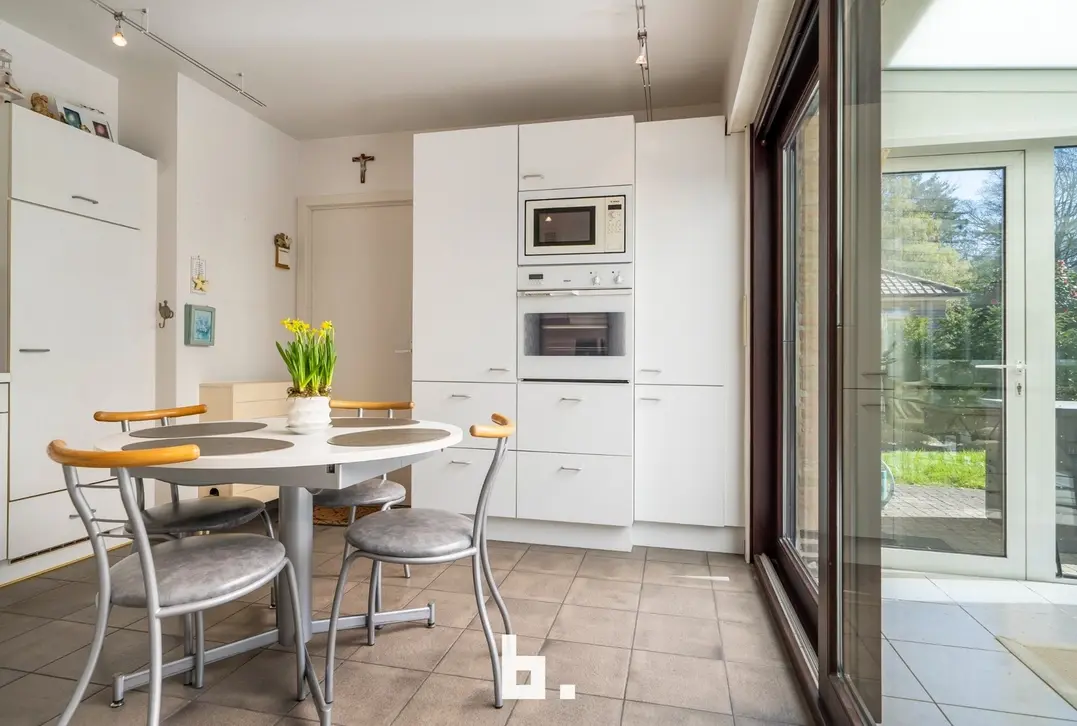 Verzorgde woning gelegen in residentiële wijk - Jabbeke