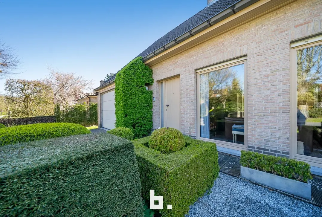 Verzorgde woning gelegen in residentiële wijk - Jabbeke