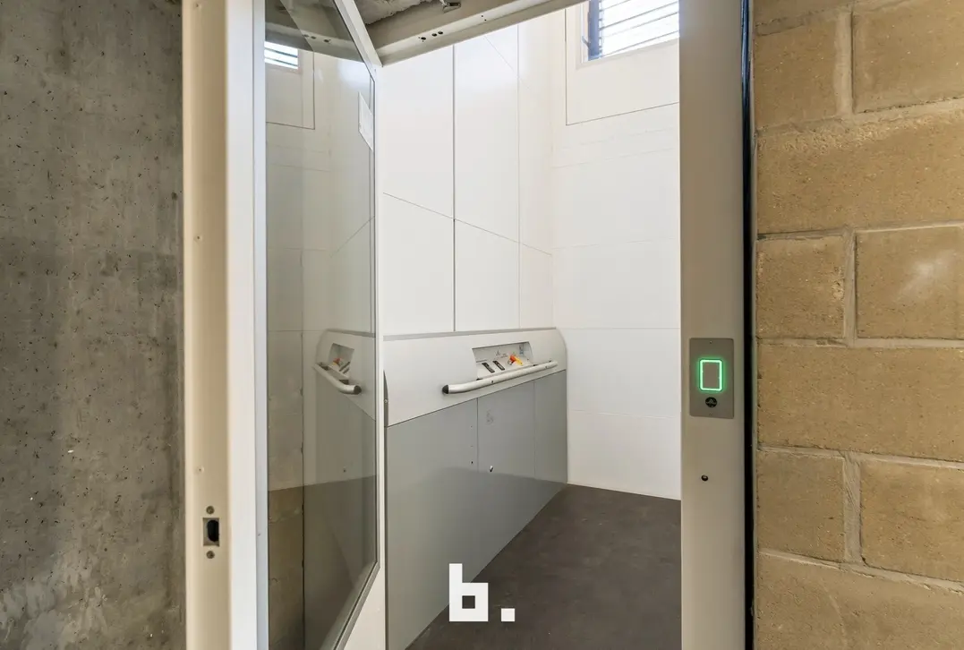 Subliem bemeubeld appartement met zicht op de Leie - Kortrijk