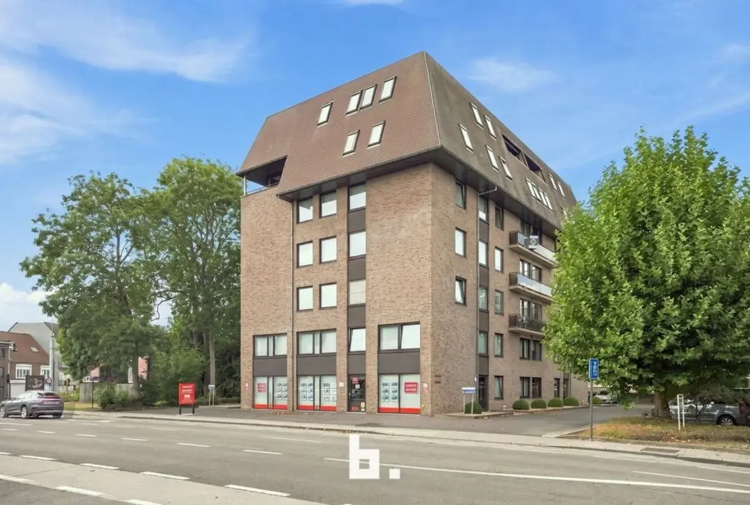Riant dakappartement met 4 Slk en staanplaats - Roeselare