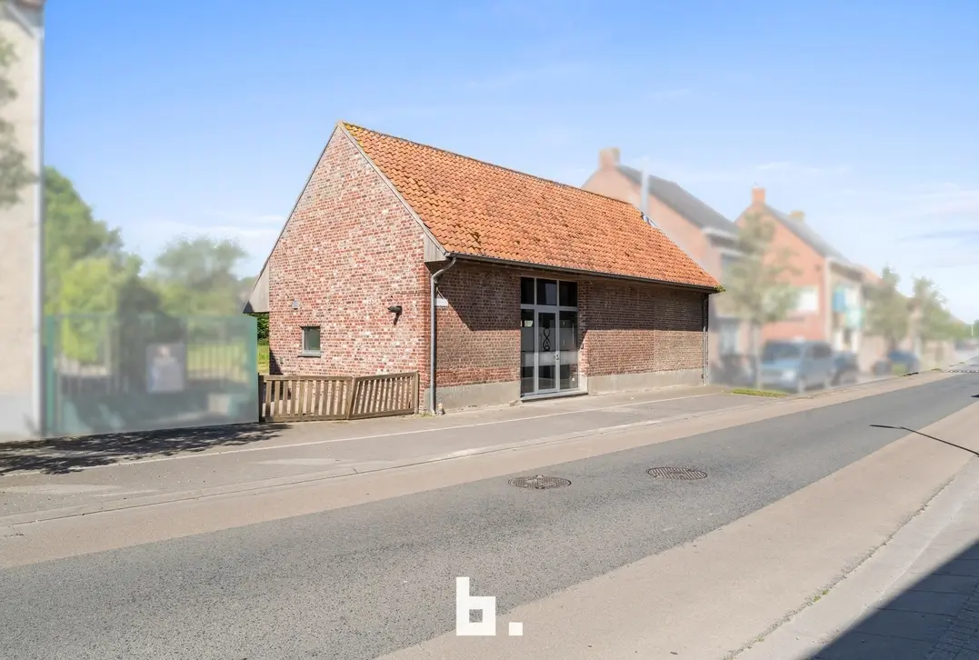 Instapklare gezinswoning met 3 slaapkamers, zonnige tuin en autostaanplaats te Vleteren - Vleteren