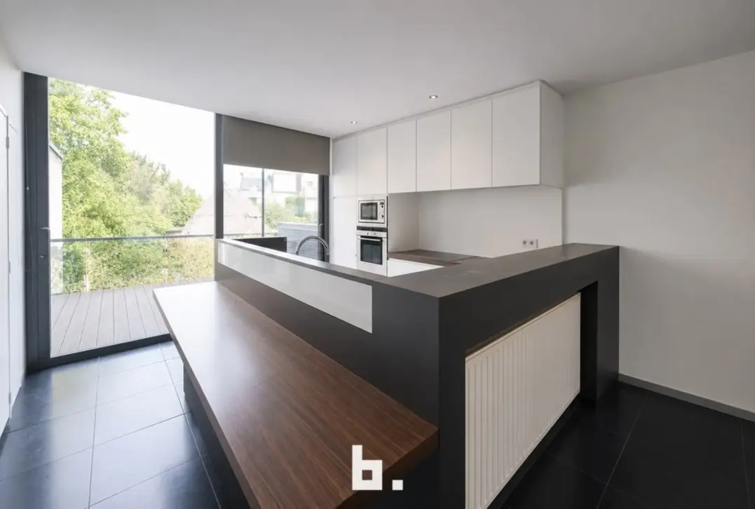 Ruime woning te huur op toplocatie in Sint-Andries - Sint-Andries