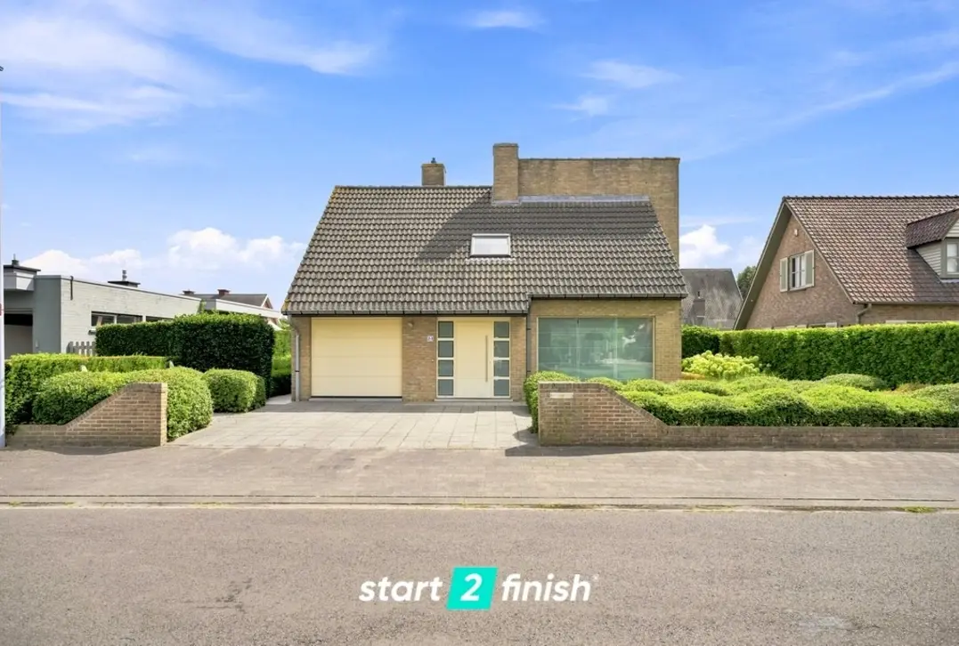 Instapklare open bebouwing met 3 slaapkamers, gezellige tuin en kindvriendelijke ligging - Roeselare