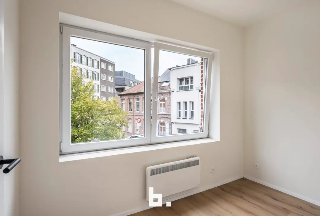 Volledig vernieuwde woning pal in het centrum - Kortrijk