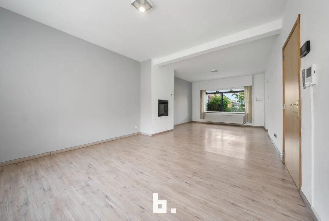 Woning met 3 slaapkamers, tuin en garage op zeer gegeerde ligging. - Sint-Andries
