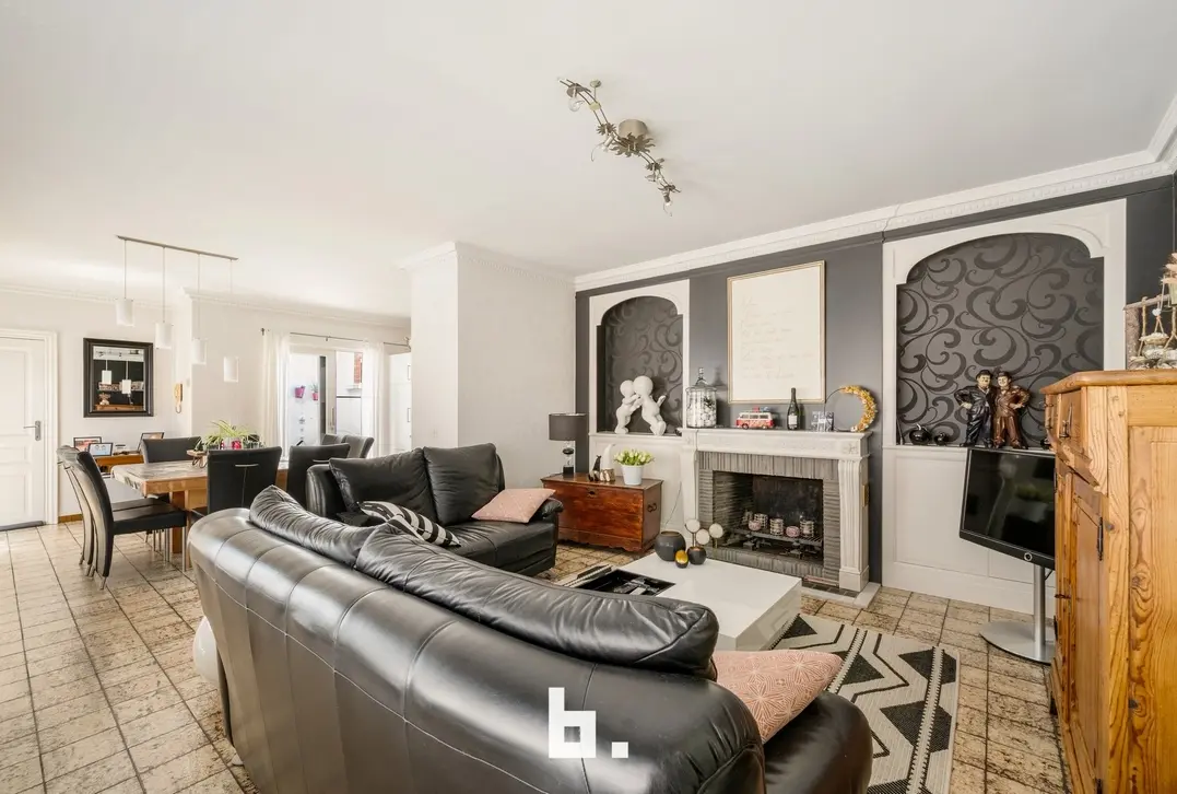 Handelshuis of investeringspand op fantastische ligging te Menen! - Menen - €315.000