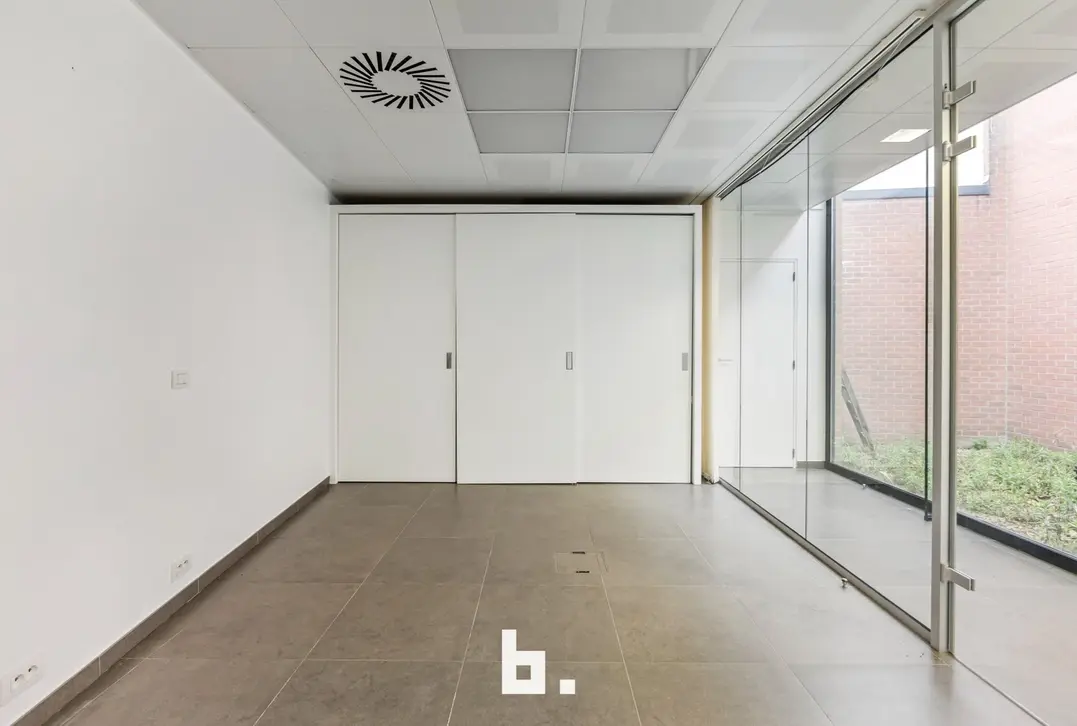 Handelsgelijksvloers in centrum Koolskamp - Ardooie