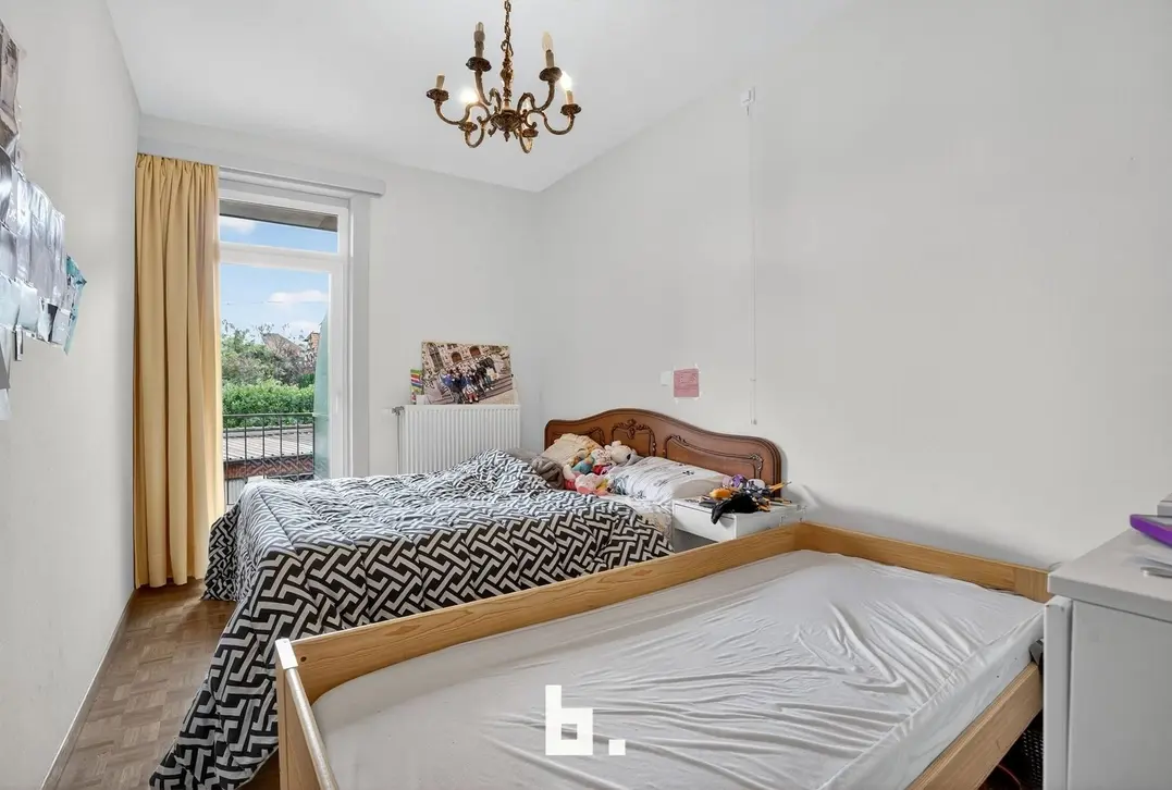Verzorgd appartement met twee slaapkamers in hartje Roeselare! - Roeselare