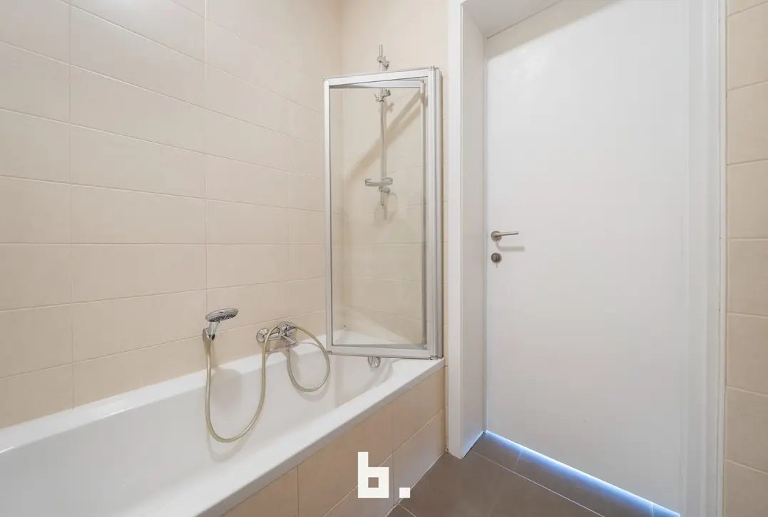 Exclusief appartement met frontaal golfzicht in Oostende - Oostende