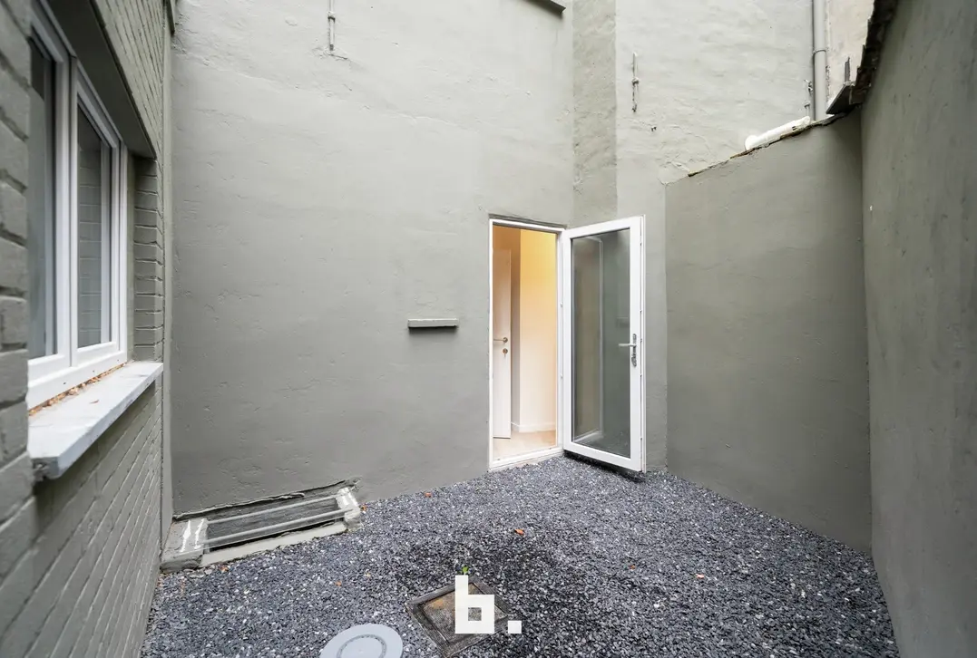 Vernieuwd 1-slaapkamer appartement met koer - Brugge