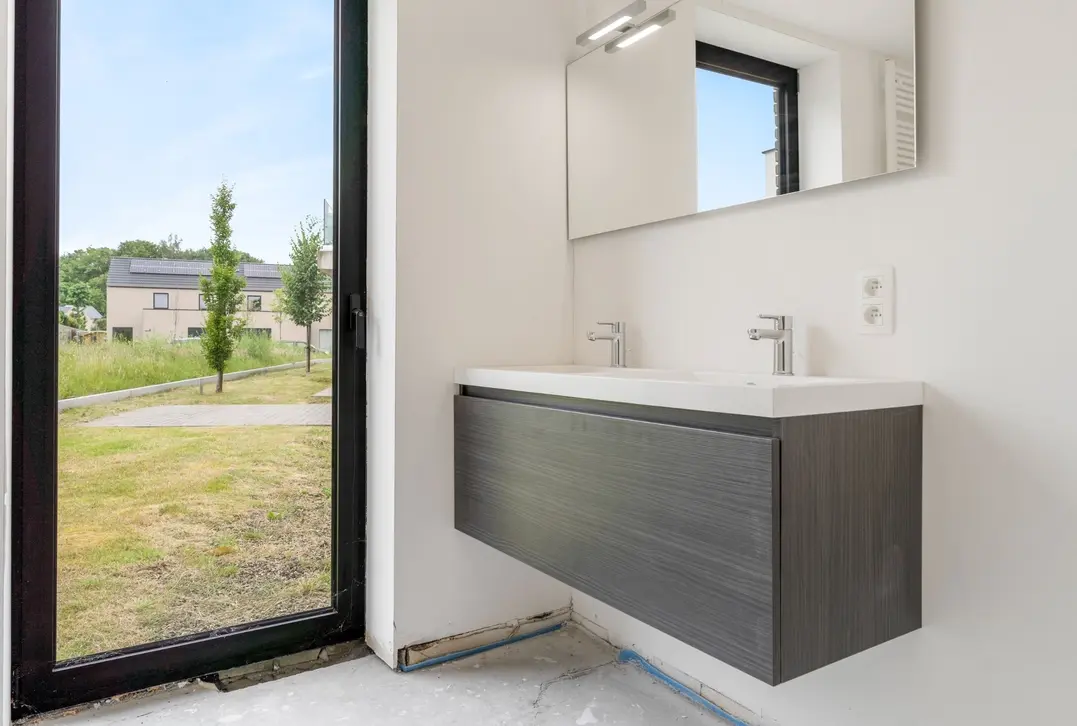 Ruim 2 slaapkamer appartement - Beveren