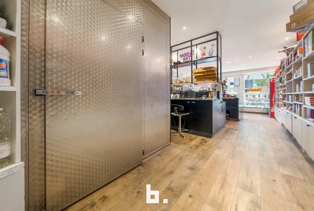 Handelshuis met mooie opbrengst - Brugge