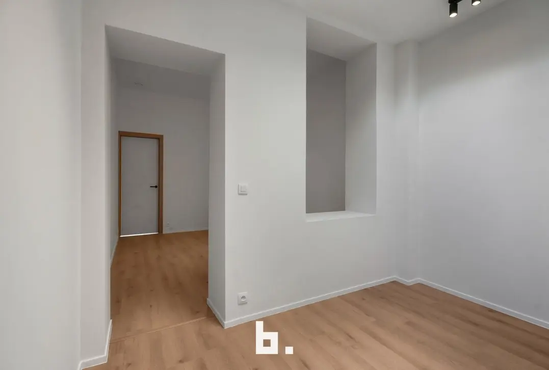 Volledig vernieuwde woning pal in het centrum - Kortrijk