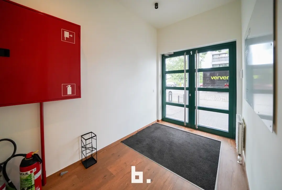 Praktijkruimte (20m²) te huur op toplocatie langs de Maalse Steenweg te Sint-Kruis  - Sint-Kruis