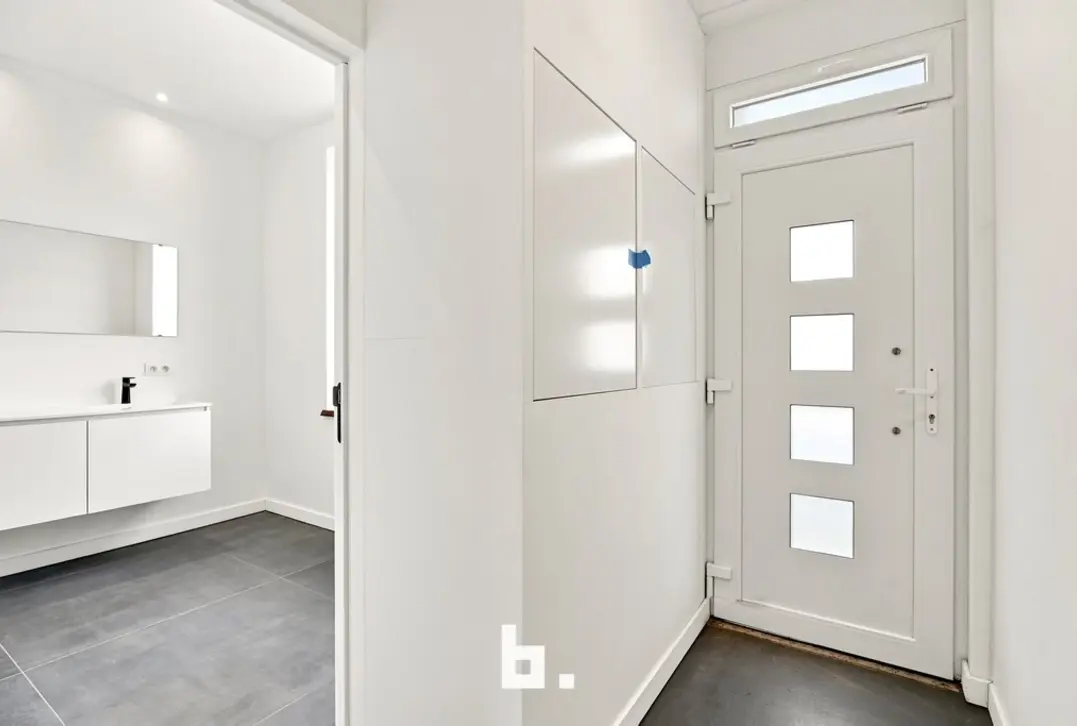 Instapklare halfopen bebouwing met 3 slaapkamers, prachtige tuin én uitweg in Sint-Eloois-Winkel! - Ledegem
