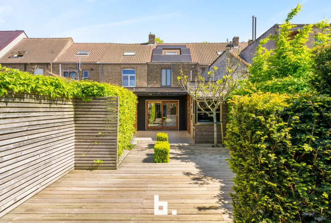 Prachtige gerenoveerde energiezuinige woning op een steenworp van de historische binnenstad! - Brugge