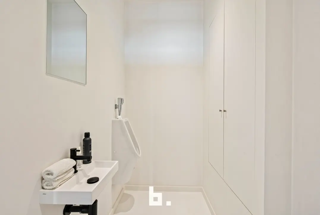 Exclusieve loft met industriële klasse nabij centrum Kortrijk - Spinnerijkaai 45  bus 119, 8500 Kortrijk - €545.000