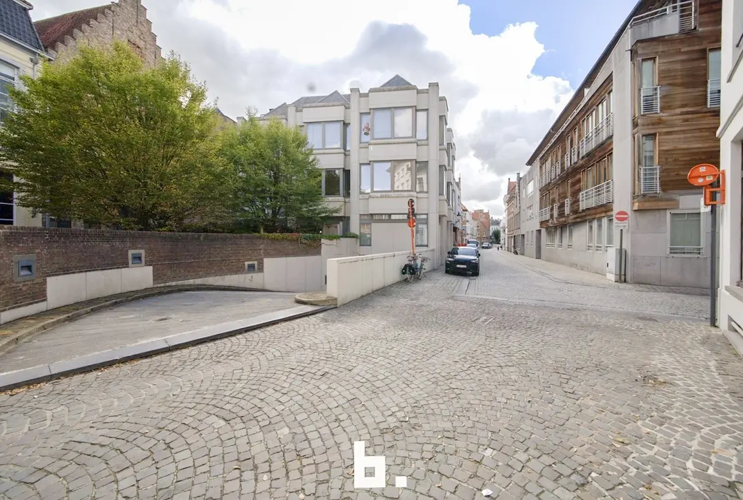 Ondergrondse parkeerplaats in hartje Brugge - Brugge